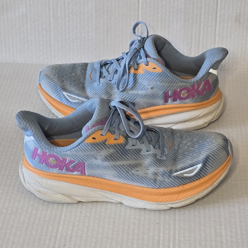 Hoka Clifton 9 Road Running Shoes Women's Size 9.5B Airy Blue Pink Orange